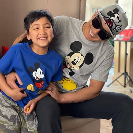 دانلود آهنگ شادمهر عقیلی به نام آتیش بازی