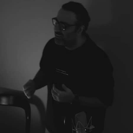 دانلود آهنگ مهدی جهانی به نام توی تنهاییم